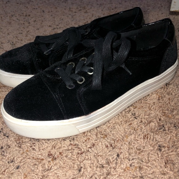 sneakers never worn - Picture 3 of 5